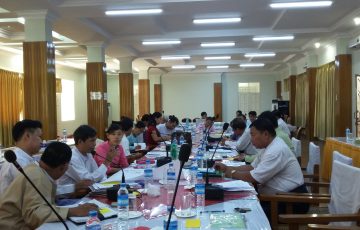 အလုပ်ရုံဆွေးနွေးပွဲ ကျင်းပခြင်း