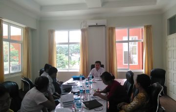 မွန်ပြည်နယ်လွှတ်တော်ဘဏ္ဍာရေး၊ စီမံကိန်းနှင့်စီးပွားရေးဆိုင်ရာကိစ္စရပ်များ လေ့လာသုံးသပ်ရေးကော်မတီ အစည်းအဝေးကျင်းပပြုလုပ်ခြင်း