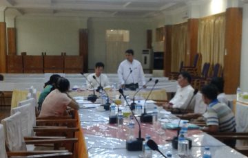 မွန်ပြည်နယ်လွှတ်တော်ဘဏ္ဍာရေး၊ စီမံကိန်းနှင့်စီးပွားရေးဆိုင်ရာကိစ္စရပ်များ လေ့လာသုံးသပ်ရေးကော်မတီ အစည်းအဝေးကျင်းပပြုလုပ်ခြင်း