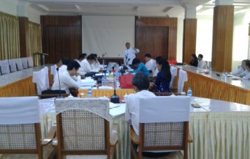 မွန်ပြည်နယ်လွှတ်တော်ဥပဒေပြုရေးဆိုင်ရာကော်မတီအစည်းအဝေးကျင်းပပြုလုပ်ခြင်း