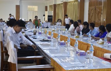 မွန်ပြည်နယ်လွှတ်တော်ကိုယ်စားလှယ်များနှင့် အရပ်ဘက်လူမှုအဖွဲ့အစည်းများ၏ မူးယစ်ဆေးဝါးမူဝါဒဆိုင်ရာ တွေ့ဆုံဆွေးနွေးပွဲကျင်းပပြုလုပ်ခြင်း