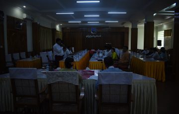 မွန်ပြည်နယ်လွှတ်တော် ဥပဒေပြုရေးဆိုင်ရာကော်မတီ အစည်းအဝေးကျင်းပပြုလုပ်ခြင်း