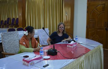 မွန်ပြည်နယ်လွှတ်တော်နှင့် ဆွီဒင်အပြည်ပြည်ဆိုင်ရာဖွံ့ရေးပူးပေါင်းဆောင်ရွက်မှု အေဂျင်စီ (Sida)မှ ကိုယ်စားလှယ်အဖွဲ့များ တွေ့ဆုံဆွေးနွေးခြင်း