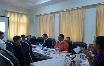 မွန်ပြည်နယ်လွှတ်တော် ဥပဒေပြုရေးဆိုင်ရာကော်မတီအစည်းအဝေး ကျင်းပပြုလုပ်ခြင်း
