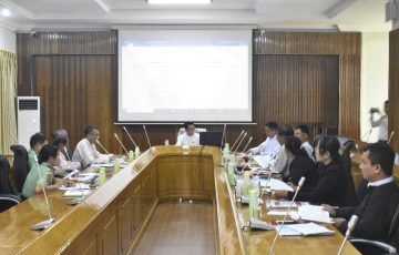 မွန်ပြည်နယ်လွှတ်တော် ဥပဒေပြုရေးဆိုင်ရာကော်မတီအစည်းအဝေးကျင်းပပြုလုပ်ခြင်း